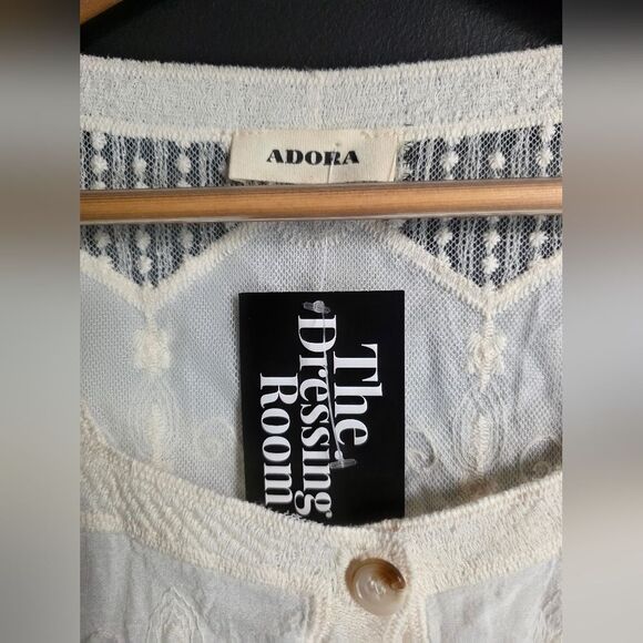 Adora Bone Cream Jamie Embroidered Blouse Sz M/L NWT Lace Embroidered Sheer - Picture 4 of 13